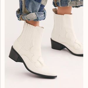 White Cavalier Boot